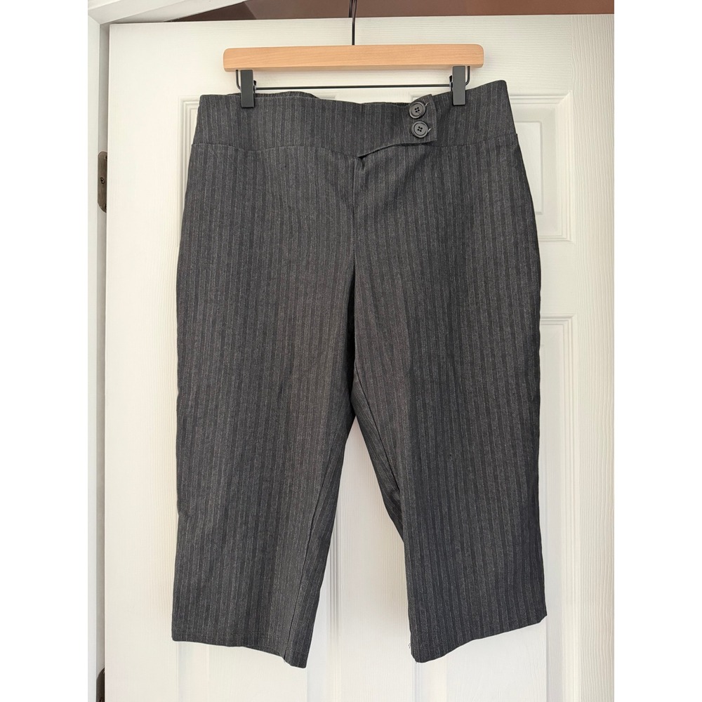 Y2K Dots Womens Black Pin Stripe Capris Office career chic dark academia
